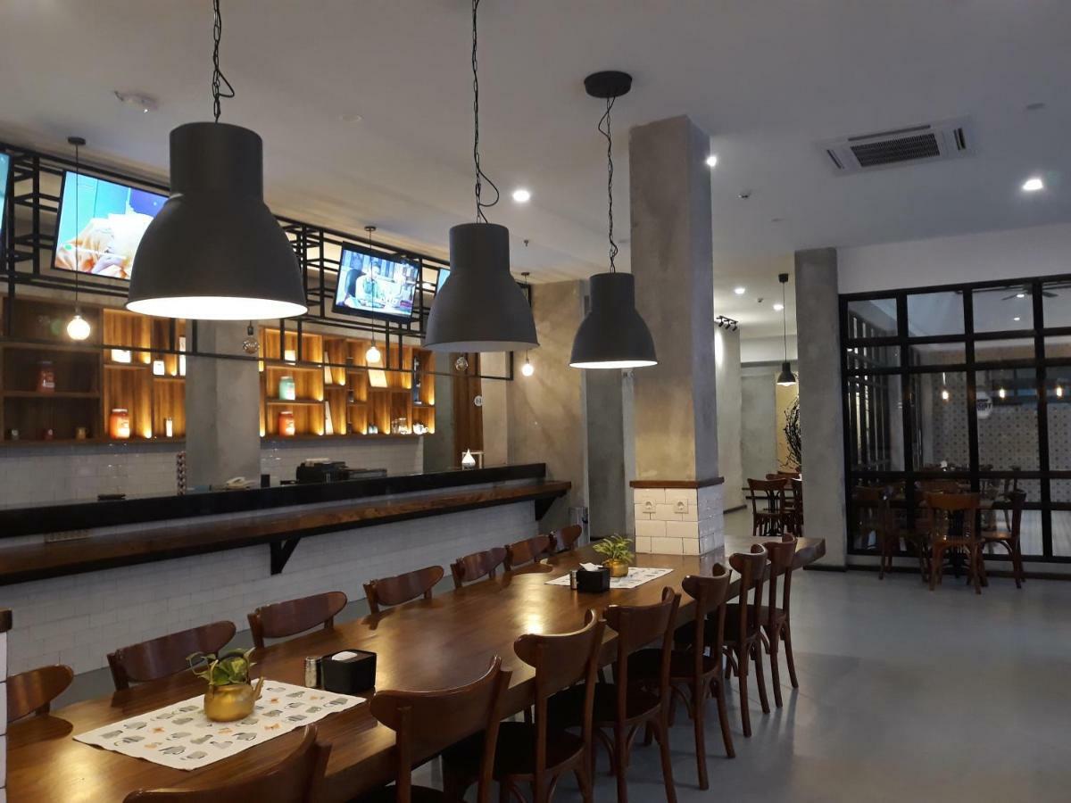 Kama Hotel Medan Kültér fotó