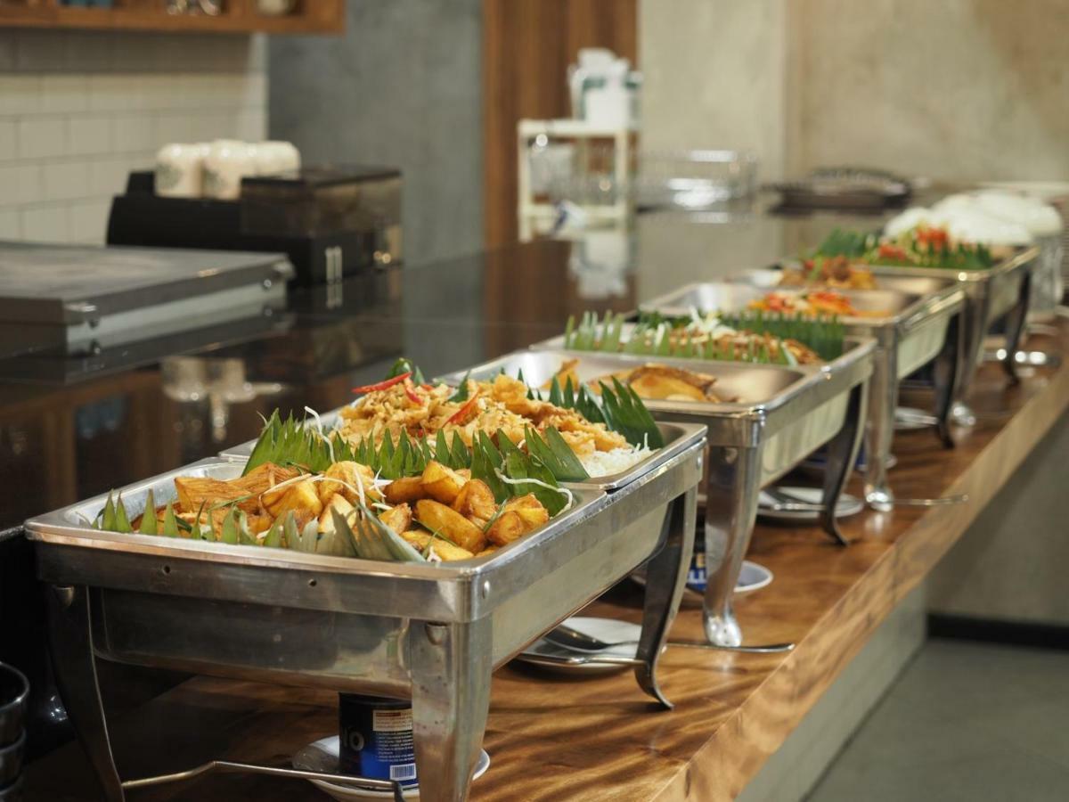 Kama Hotel Medan Kültér fotó